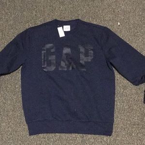 Men’s GAP pullover NWT